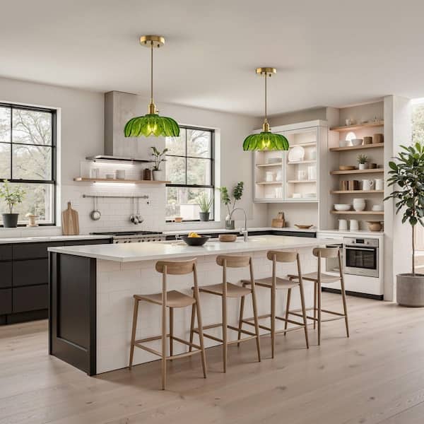 1-Light Brass Vintage Pendant Light with Green Glass Shade, Adjustable Hanging Light for Kitchen Island Dining Room