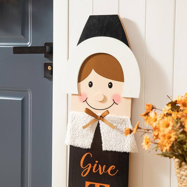 Glitzhome 42 in. H Thanksgiving Wooden Pilgrim Couple Porch Decor(Set of 2  ) 2006100017 - The Home Depot