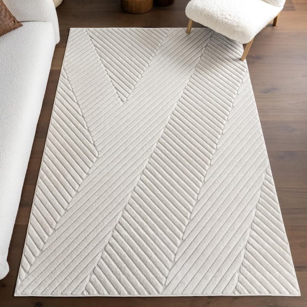 Amal High-Low Geometric Indoor/ Outdoor Cream 7 ft. x 9 ft. Outdoor Area Rug