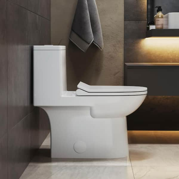 https://images.thdstatic.com/productImages/7b685289-618a-4051-8eeb-89ca8d5feba2/svn/white-swiss-madison-one-piece-toilets-sm-1t126-40_600.jpg