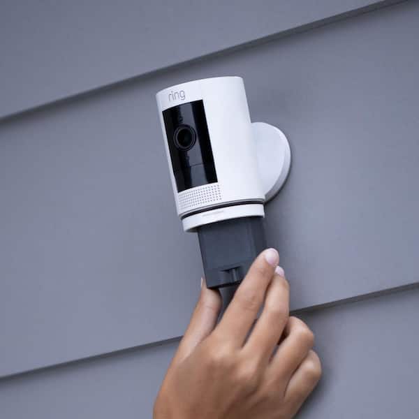 Ring Spotlight Cam Plus Outdoor/Indoor 1080p Plug-In Surveillance Camera  Black B09J6BCPHG - Best Buy