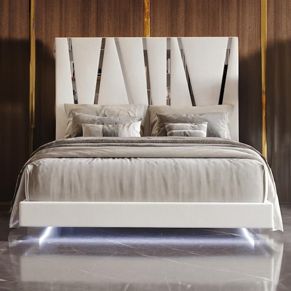 New Classic Furniture Europa White Wood Frame Queen Panel Bed