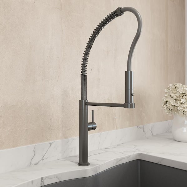 BOCCHI Baveno Pro Single Handle Pull Down Sprayer Kitchen Faucet in Gun Metal