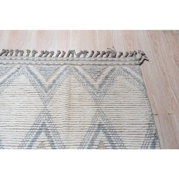 Ivory Hand-Knotted Wool Contemporary Marrakech Handspun, Timeless Elegance for Living Room, 6 ft. x 10 ft. Area Rug