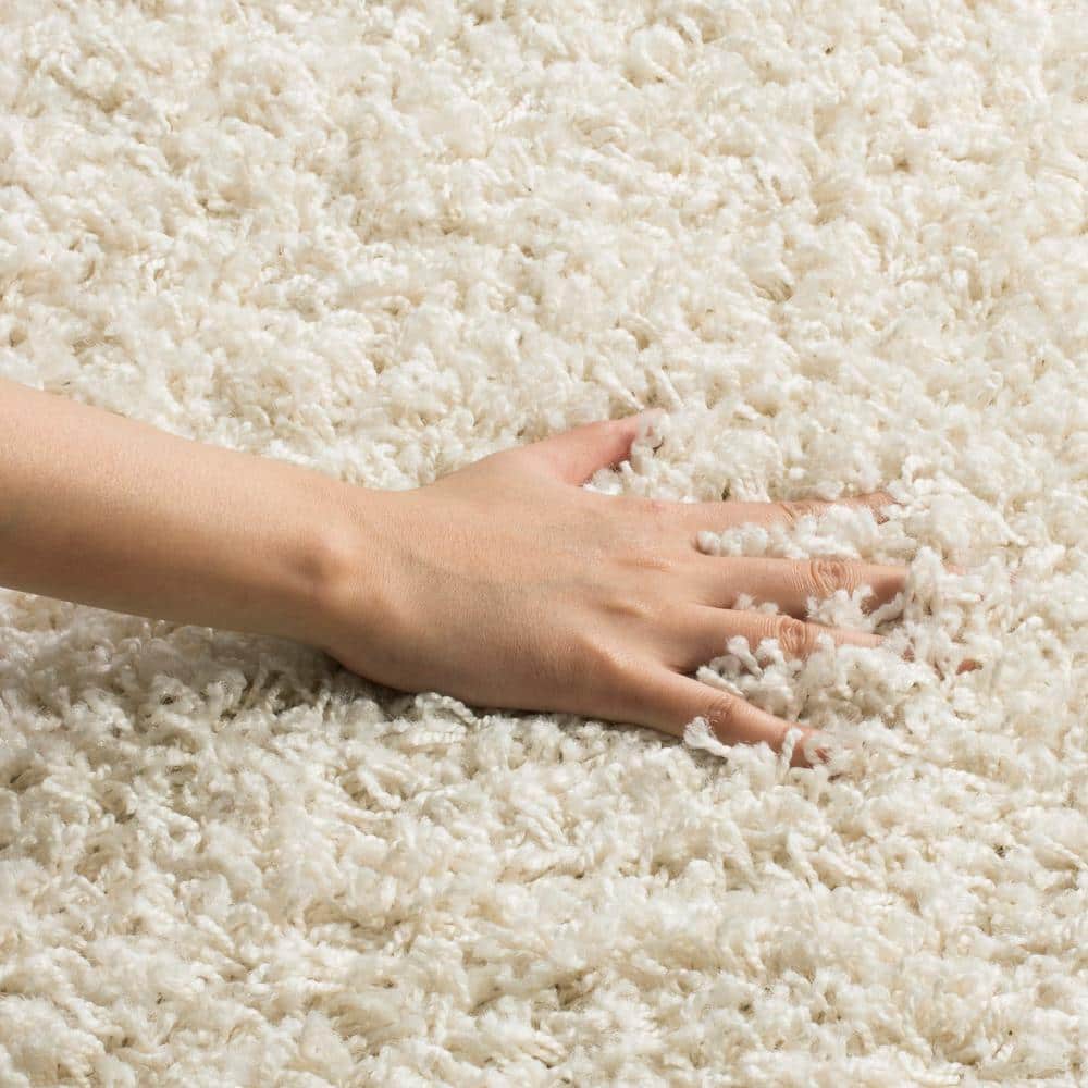 Plush Comfort White Synthetic Shag Rug, 3' x 5'