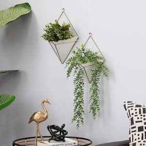 13in. Medium White Metal Geometric Indoor Outdoor Triangle Wall Planter (2- Pack)