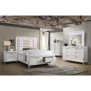 Picket House Furnishings Charlotte 2-Drawer Nightstand with USB in White