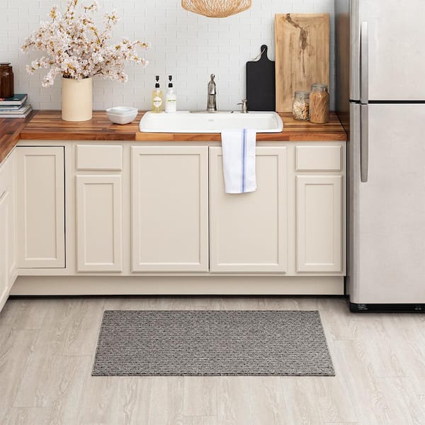 Pin Dot Dark Gray/Black 2 ft. 6 in. x 3 ft. 10 in. Indoor Area Rug