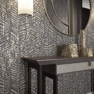 Metallic Black/Brown Botanical Leaves Design Vinyl on Non-Woven Non-Pasted Wallpaper Roll