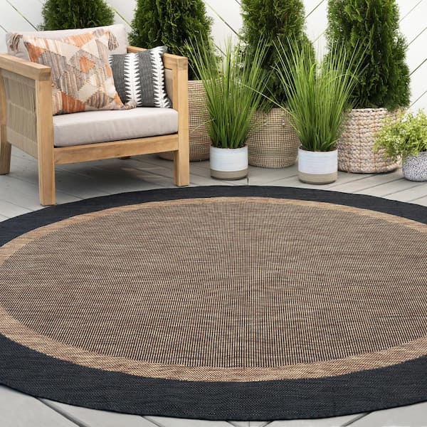 Eco Solid Border Gold 6 ft. Round Indoor/Outdoor Area Rug