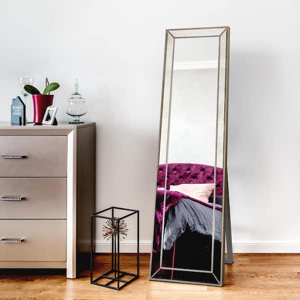 Beveled floor deals mirror