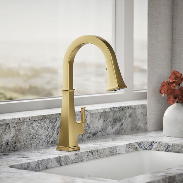 Riff Single Handle Pull Down Sprayer Kitchen Faucet in Brushed Brass