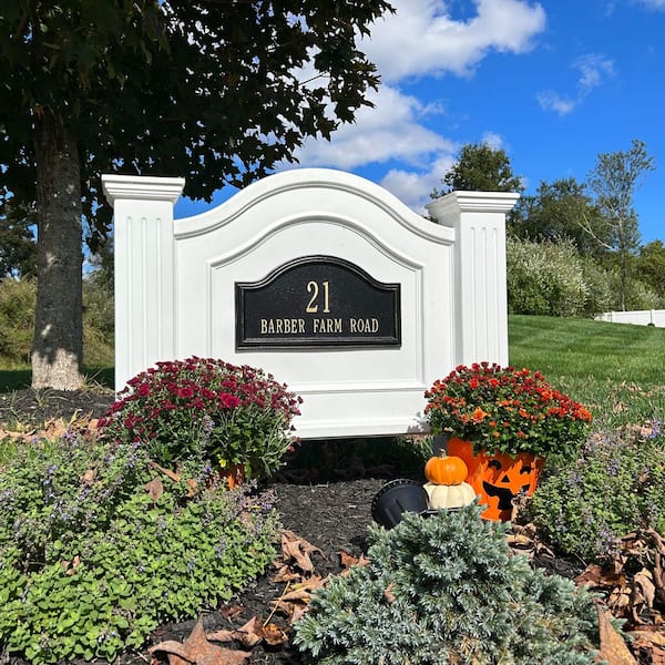 Nantucket 32 in. x 40 in. White Polyethylene Address Sign