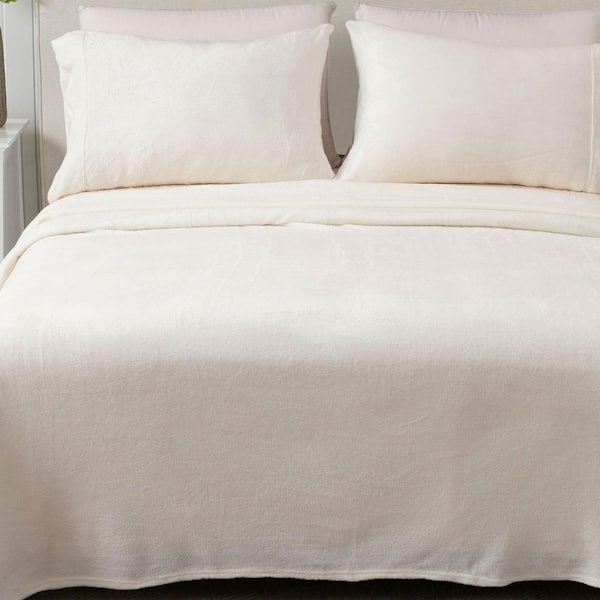 White Ultra Soft Solid Color Velvet Plush Polyester Queen Bed Sheet Set