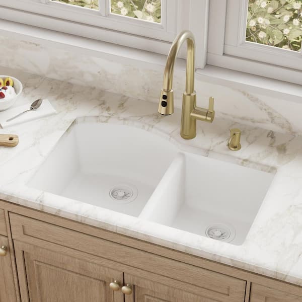 Undermount Quartz Composite 32 in. 60/40 Double Bowl Kitchen Sink in White
