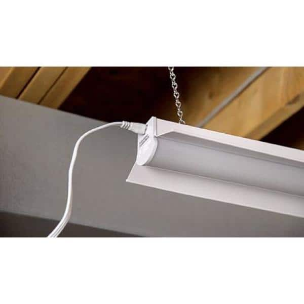 ETi 5 ft. Linking Cord Compatible with ETi Linkable Shop Lights