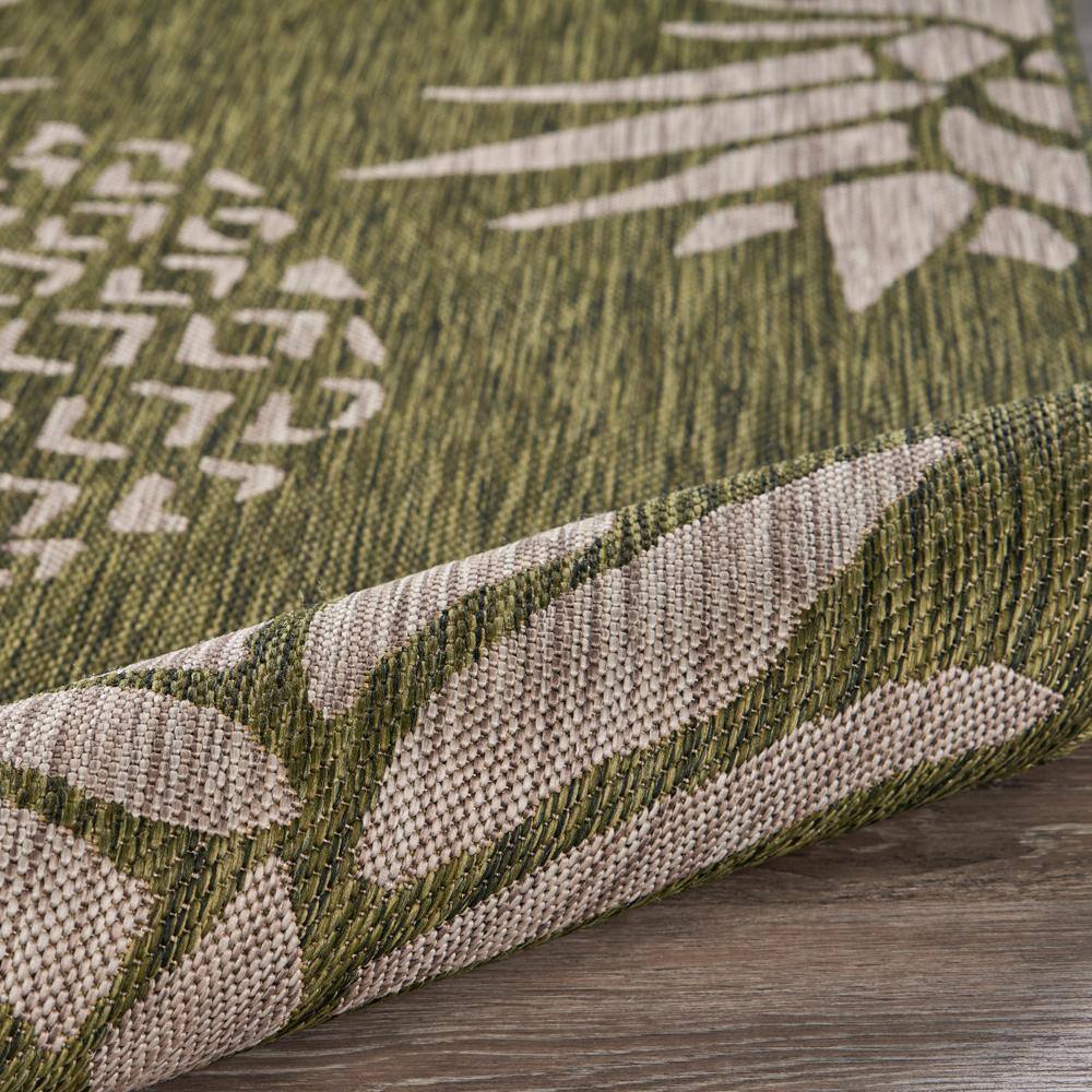 Green and Beige Pineapple Pattern Synthetic Indoor/Outdoor Rug