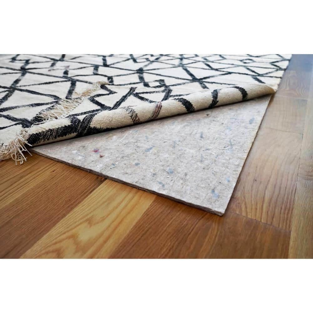 Classic 8' x 10' Gray Felt Cushioned Rug Pad
