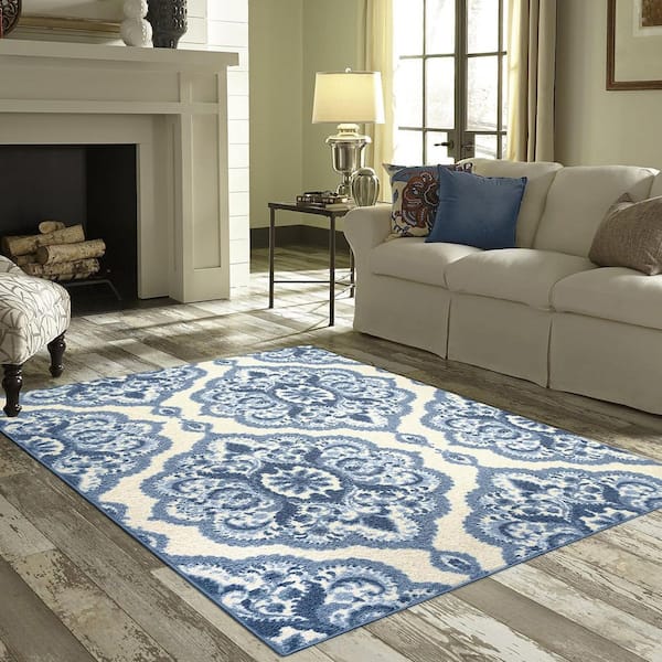 Blue Polyester 5 ft. x 7 ft. Floral Indoor Area Rug