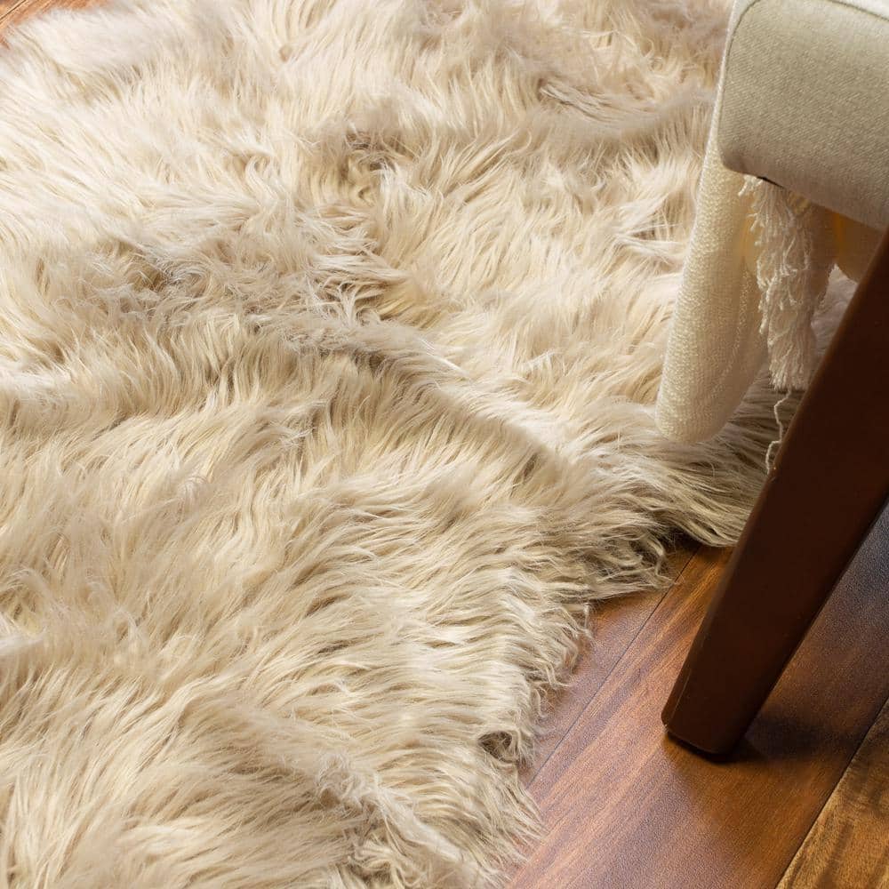 Serene Deluxe Light Brown Faux Sheepskin 6' x 9' Shag Rug