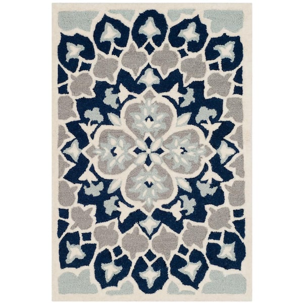 SAFAVIEH Bellagio Navy Blue/Ivory Doormat 2 ft. x 3 ft. Floral Area Rug