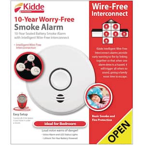 10-Year Sealed Battery Smoke Detector with Intelligent Wire-Free Voice Interconnect