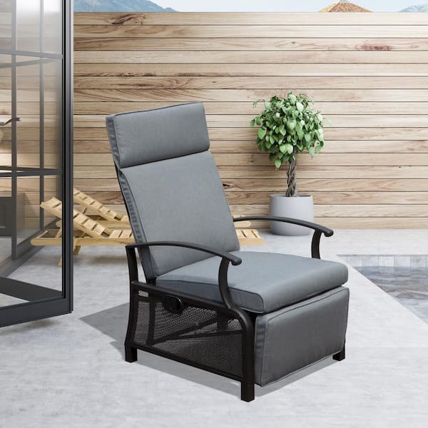 Outdoor Table And Chairs Red Barrel Studio® Outdoor Recliner Chair