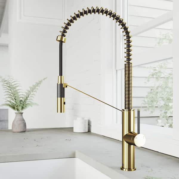 VIGO Livingston Single Handle Pull-Down Sprayer Kitchen Faucet in Matte Brushed Gold