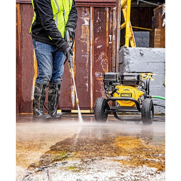 DEWALT 3400 PSI at 2.5 GPM Cold Water Gas Pressure Washer with Electric  Start - Discount Depot