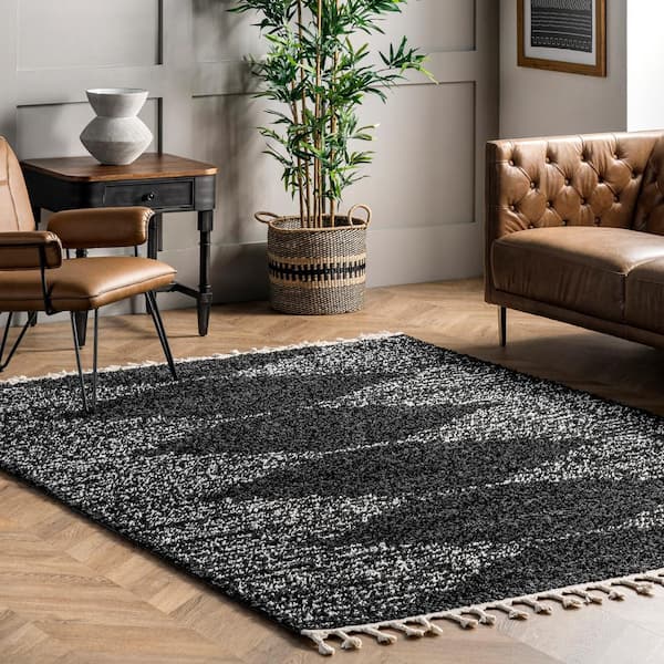 Bria Black 7 ft. 10 in. x 10 ft. Moroccan Diamond Tassel Indoor Area Rug