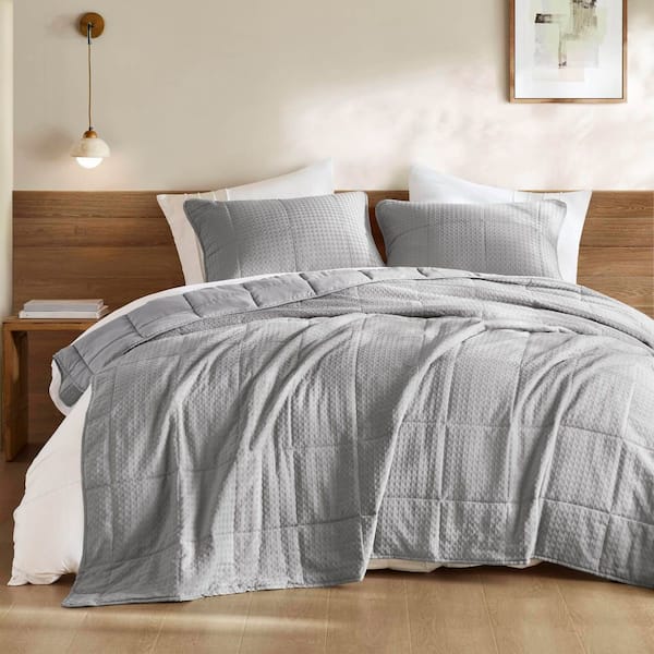 510 Design Mina 3-Piece Gray Waffle Weave Textured Polyester King/Cal King Quilt Set