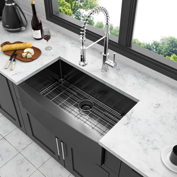 Zeus & Ruta 36 in Farmhouse/Apron-Front Single Bowl Black Stainless Steel Kitchen Sink