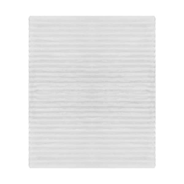 Throw Blanket 50 x 60 in. White Faux Fur Cozy Throw Blankets Cute Small Fuzzy Throws Lightweight Bed Blanket