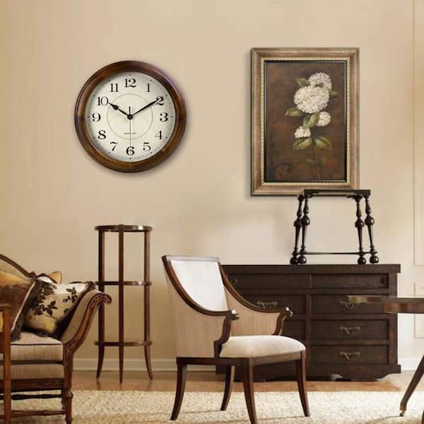 Lily's Home 3-in-1 Hanging Wall Clock with Thermometer and Hygrometer for  Temperature and Humidity, Ideal for Indoor or Outdoor Use, Battery-Powered
