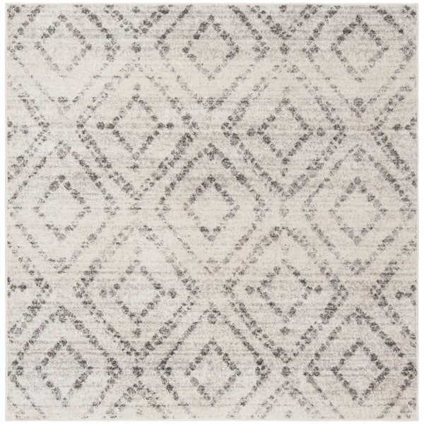Adirondack Light Gray/Gray 8 ft. x 8 ft. Square Geometric Area Rug