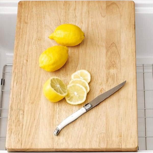https://images.thdstatic.com/productImages/7c885d98-5daa-4bab-97e9-7614dc1f2b9f/svn/natural-sinkology-cutting-boards-sc102-17lb-481-e1_600.jpg