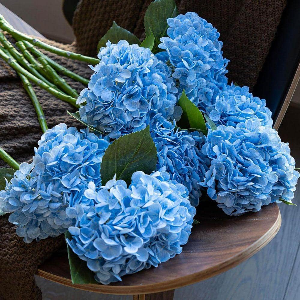 Home Decor Series: 3 - Piece, 21 in. H x 8.6 in. W Blue Artificial