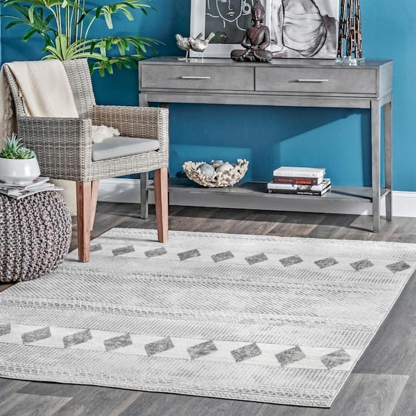 Harper Mosaic Tribal Stripes Gray 5 ft. x 8 ft. Area Rug