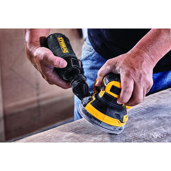 DEWALT 20V MAX XR Cordless Brushless 5 in. Random Orbital Sander with (1)  20V Battery 2.0Ah and Charger DCW210D1 - The Home Depot