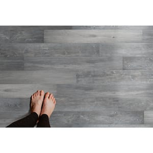 Lake Annette Oak 12 MIL x 7 in. W x 48 in. L Click Lock Waterproof Luxury Vinyl Plank Flooring (23.8 sq. ft. / case)