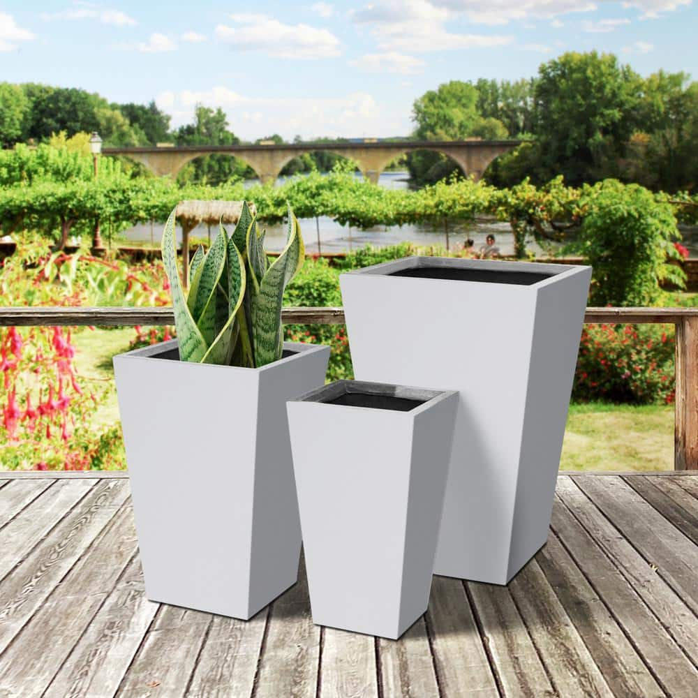 PLANTARA 24 H Concrete Tall Solid White Planter, Large Outdoor Plant Pot, Modern Tapered Flower Pot for Garden