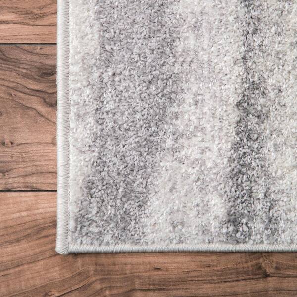 nuLOOM BDSM02A Contemporary Tristan Area Rug, 4＆#39; x 6＆#39;, Grey nuLOOM Tristan Modern Striped Gray 3 ft. x 12 ft. Runner Rug