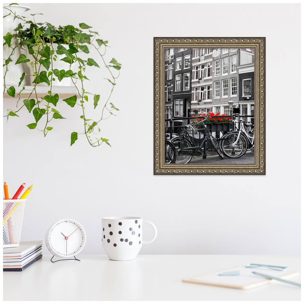 Parisian Silver Ornate Wood 11x14 Wall Picture Frame