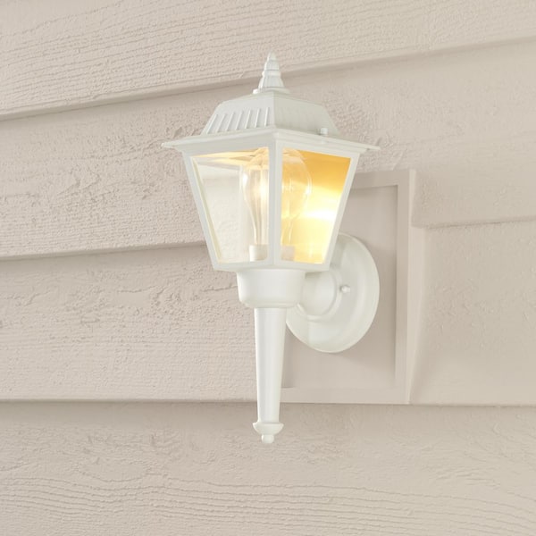 PRIVATE BRAND UNBRANDED 13.5 in. 1-Light White Outdoor Wall Light Fixture with Clear Glass