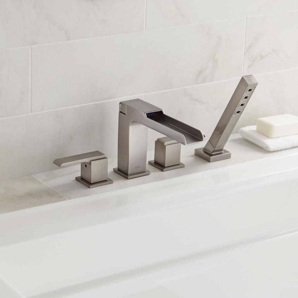 Stainless Steel Widespread Deck Mounted Roman Tub Faucet with Handshower