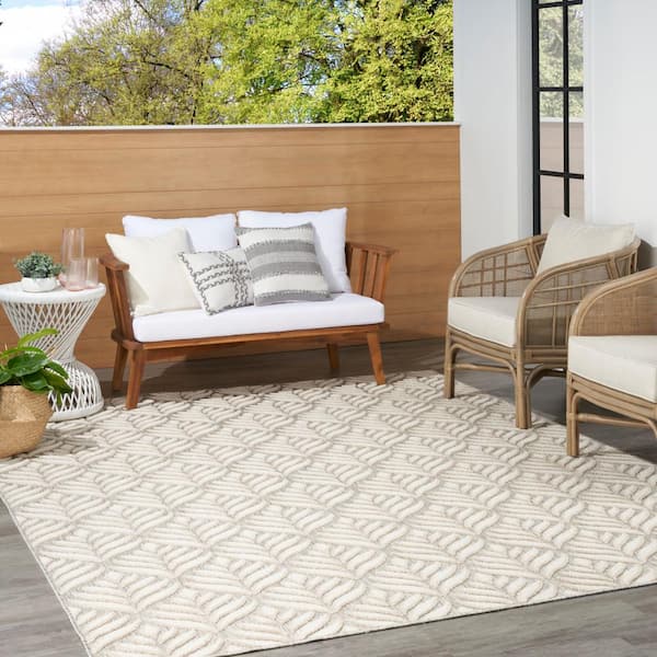 Aloha Ivory/Grey 8 ft. x 11 ft. Botanical Contemporary Indoor/Outdoor Patio Rug