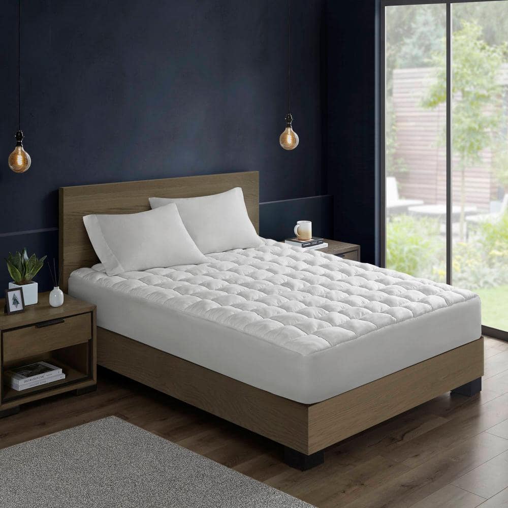 Twin White Down Alternative Mattress Pad with 3D Puff Stitching