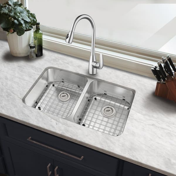 33 in. Drop-In/Undermount 50/50 Double Bowl Stainless Steel 18 Gauge Kitchen Sink with Pull Out Sprayer Kitchen Faucet