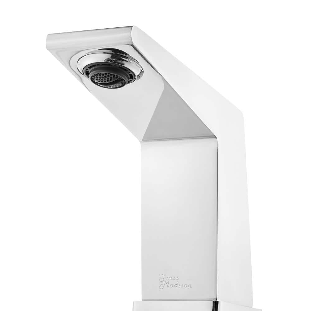 Carre 8" Chrome Widespread 2-Handle Bathroom Faucet