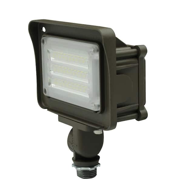 WYZM 150-Watt Equivalence 120-Degree Bronze Integrated LED Outdoor Flood Light with Photocell 5000k 4200 Lumens Dusk to Dawn